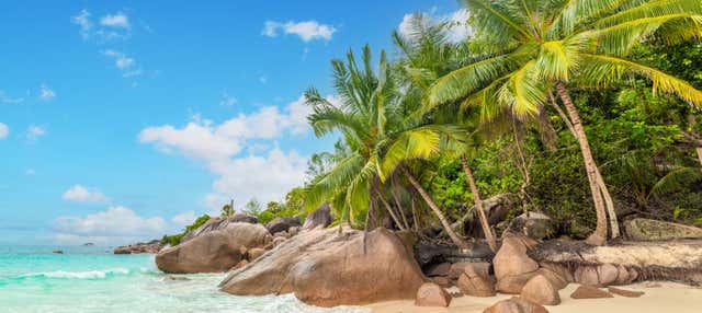 Excursão a Praslin e La Digue